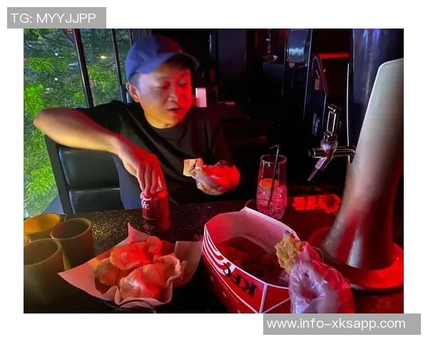 阿里纳斯谈生活选择：播客比夜店更有意义队友凌晨仍在狂欢